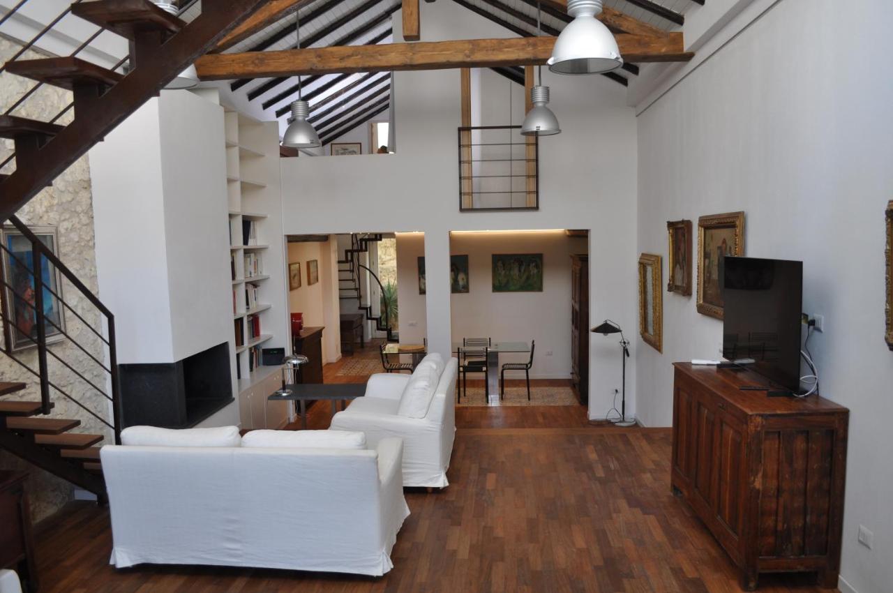 Casa Di Mario Appartamento In Centro Storico Con Due Camere Da Letto E Terrazze Cagliari Exterior foto